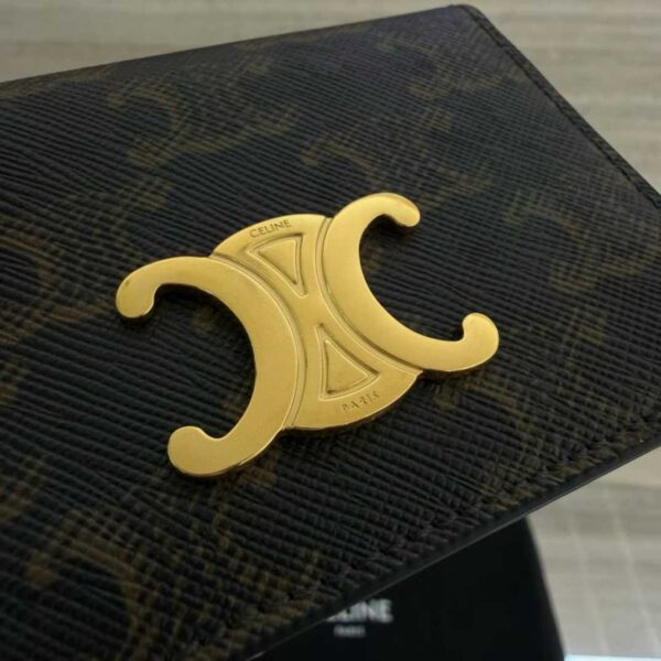 CELINE BI-FOLD CARD HOLDER IN Shiny calfskin