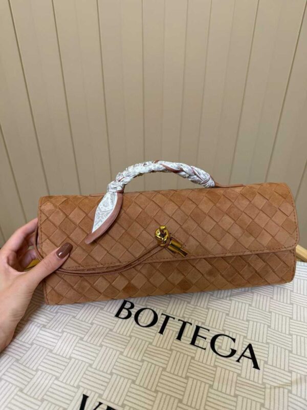 Bottega Veneta Andiamo Clutch