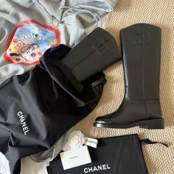 CHANEL Knight boots