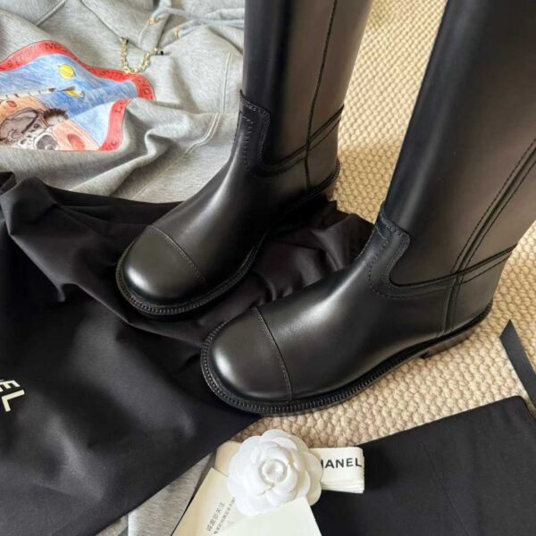 CHANEL Knight boots