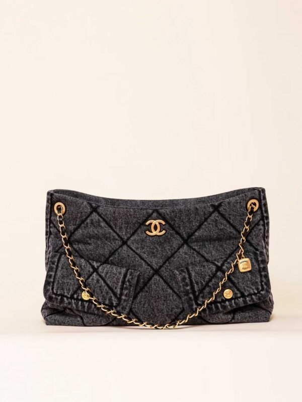 CHANEL HOBO BAG