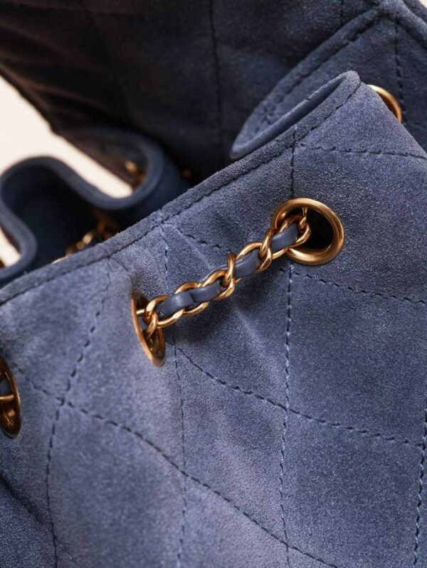 CHANEL 25 Handbag