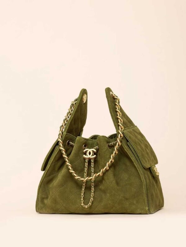 CHANEL 25 Handbag