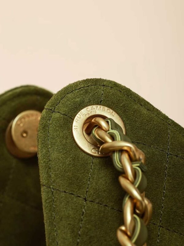 CHANEL 25 Handbag