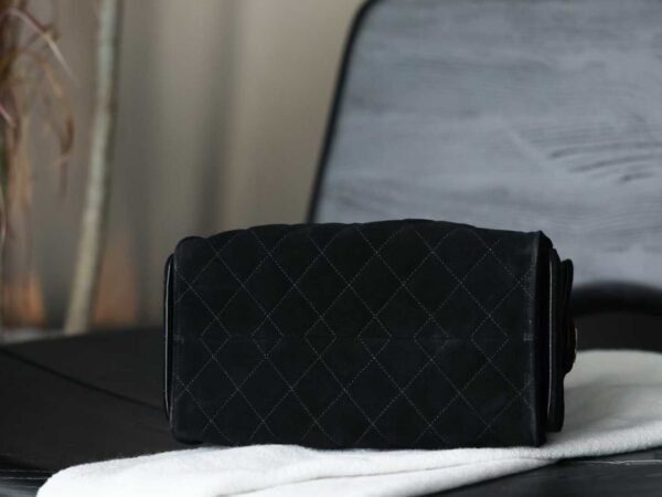 CHANEL 25 HANDBAG