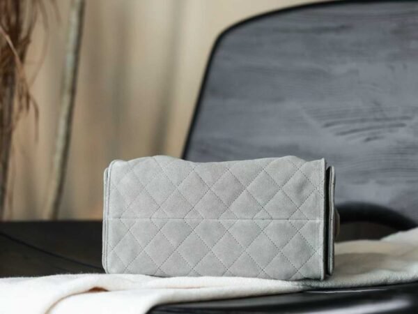 CHANEL 25 HANDBAG