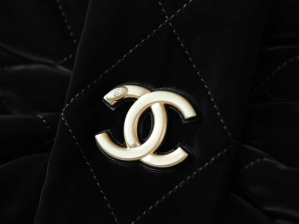 CHANEL Bow Bag