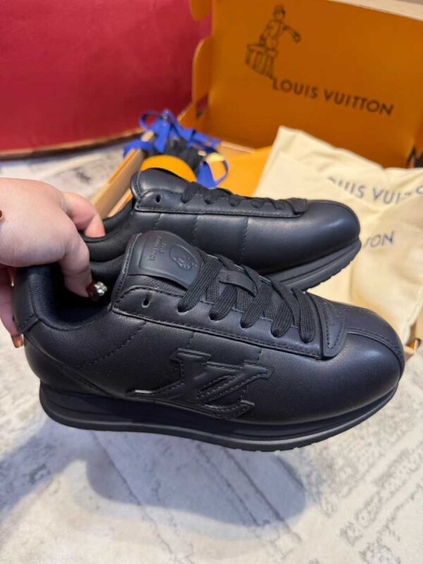LOUIS VUITTON Bread shoes