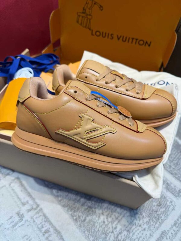 LOUIS VUITTON Bread shoes