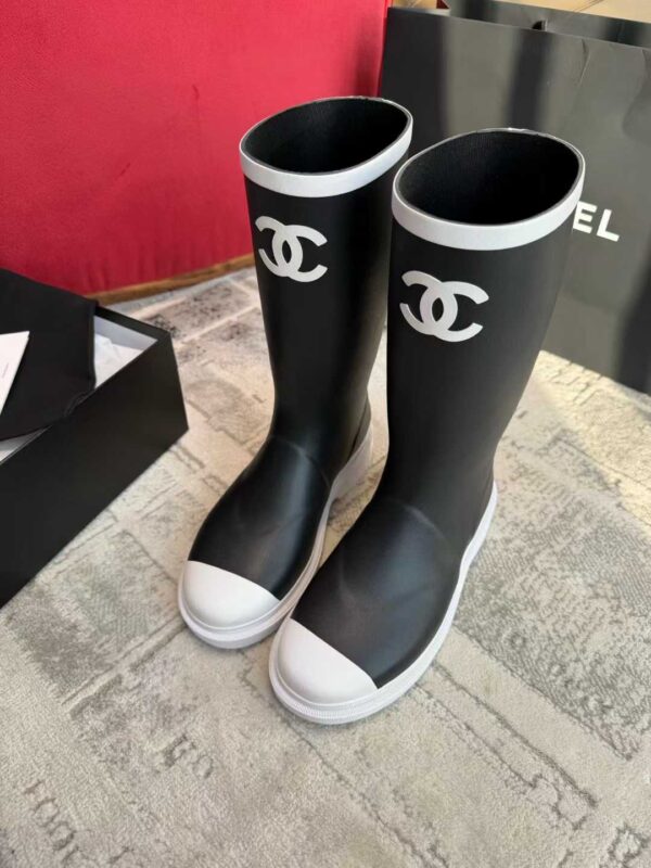 CHANEL Woo-boots