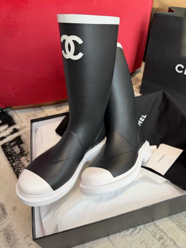CHANEL Woo-boots