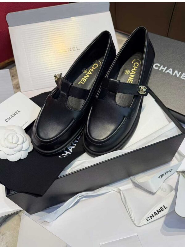 CHANEL 25K Love shoes