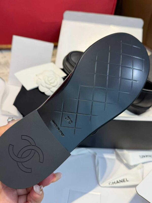 CHANEL 25K Love shoes