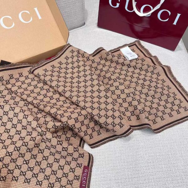 GUCCI Scarf