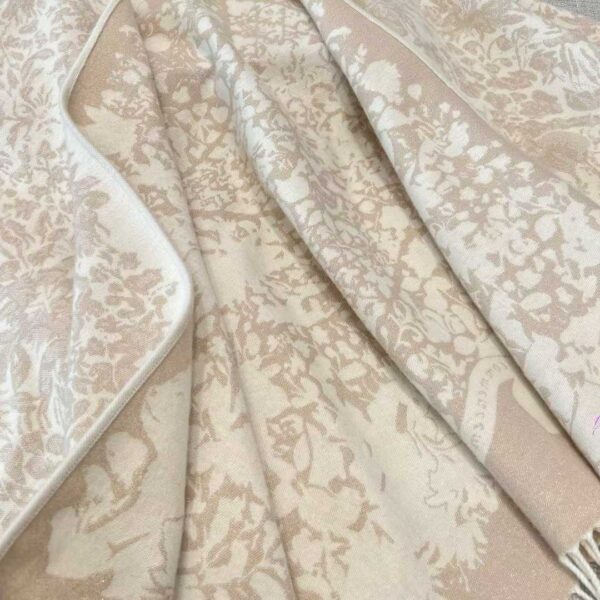 DIOR Shawl
