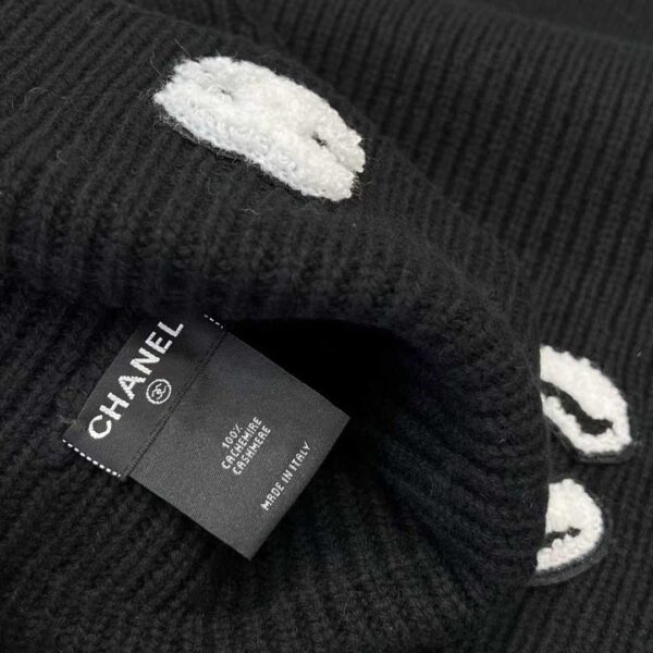 CHANEL scarf and cold cap