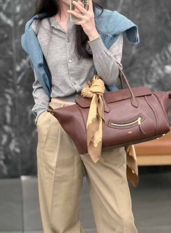 CELINE MEDIUM NEW LUGGAGE IN SUPPLE SHINY LAMBSKIN