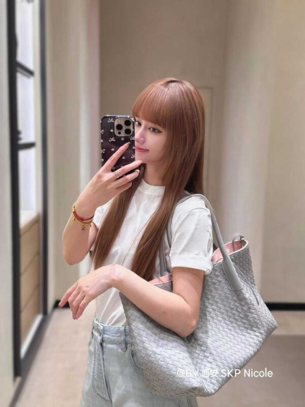 Bottega Veneta Pinacoteca