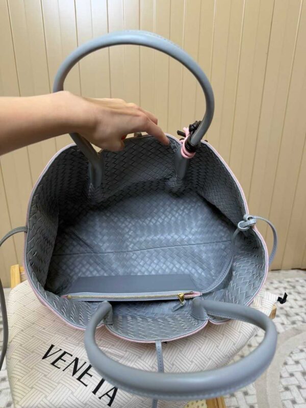 Bottega Veneta Pinacoteca