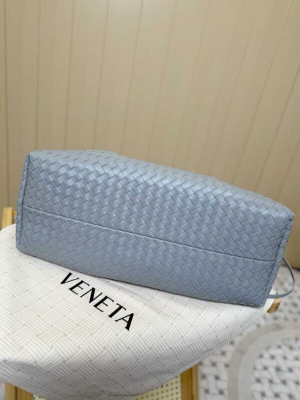 Bottega Veneta Pinacoteca