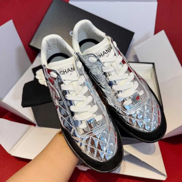 CHANEL Sneakers
