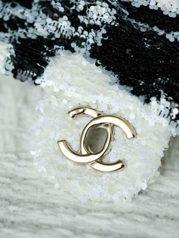 CHANEL FLAP BAG