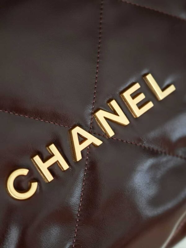 CHANEL 22S SHOPPING BAG