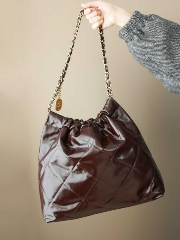 CHANEL 22S SHOPPING BAG