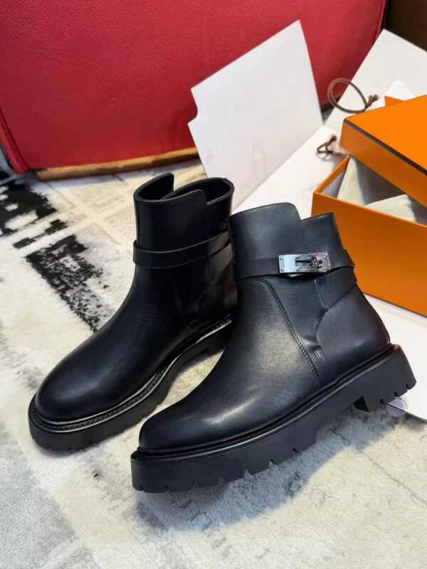 HERMES Short boots