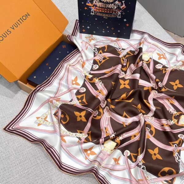 LOUIS VUITTON Burgundy