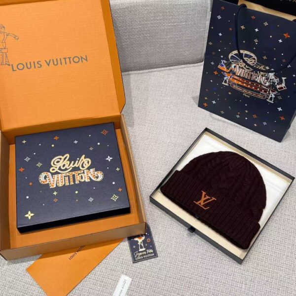 LOUIS VUITTON ONLY LV MINI CABL