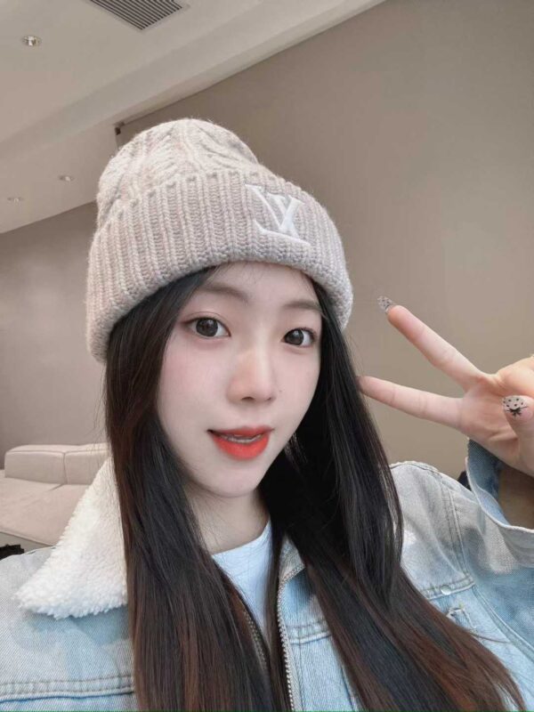 LOUIS VUITTON ONLY LV MINI CABL