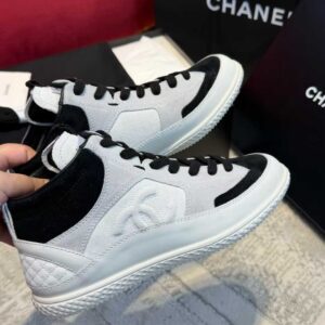 CHANEL 25N High-top sneakers