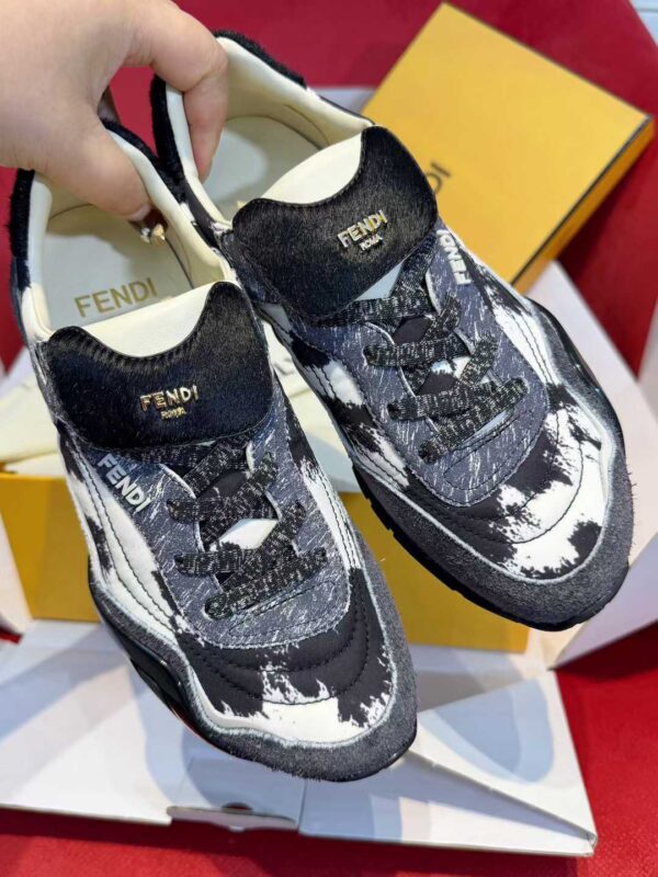 FENDI Sneakers