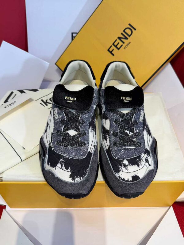 FENDI Sneakers