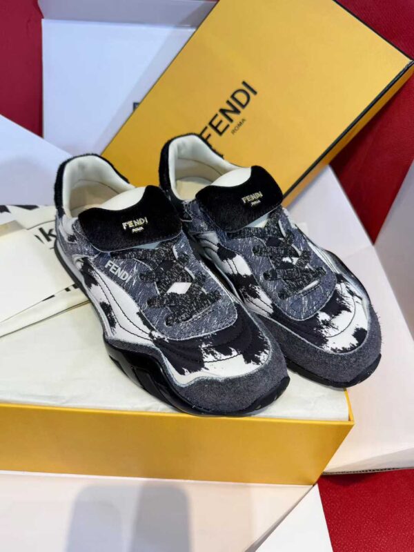FENDI Sneakers