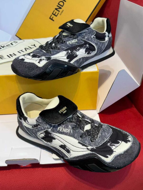 FENDI Sneakers