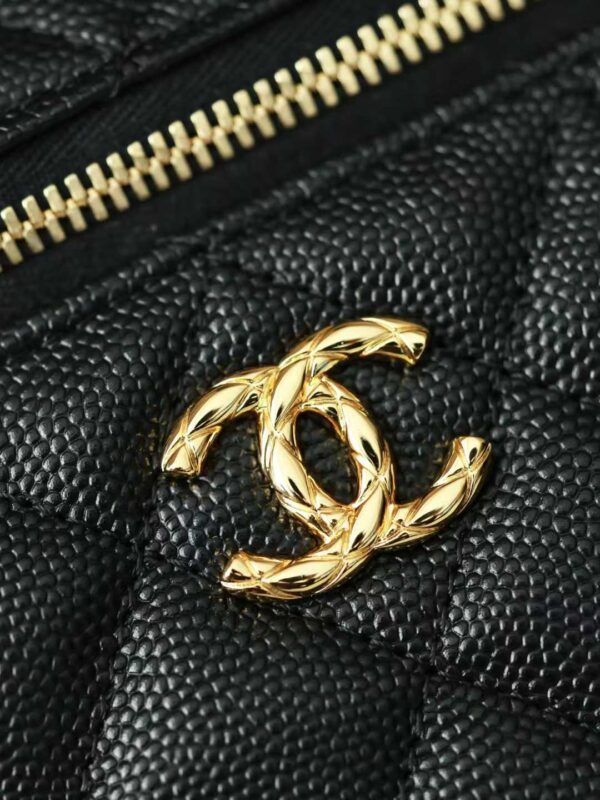 CHANEL 26C Top handle box bag