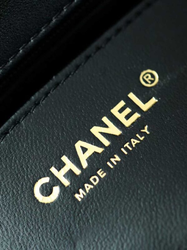 CHANEL MINI FLAP BAG WITH TOP HANDLE