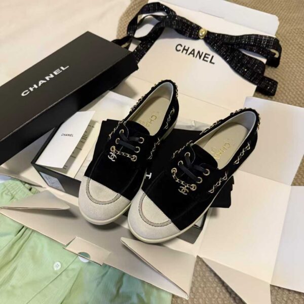 CHANEL Vintage flats