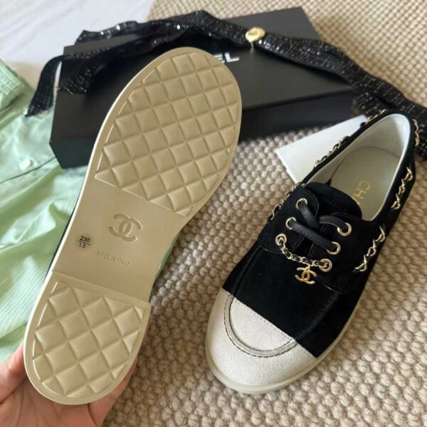 CHANEL Vintage flats