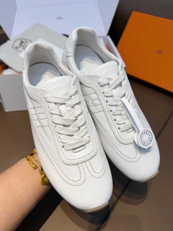 HERMES 26 Virtue training shoes