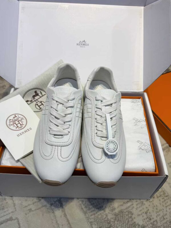 HERMES 26 Virtue training shoes