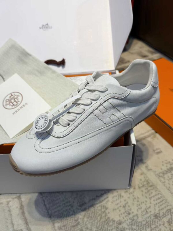 HERMES 26 Virtue training shoes