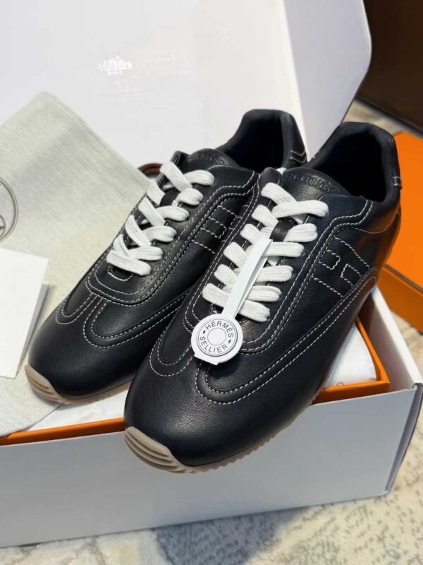 HERMES 26 Virtue training shoes