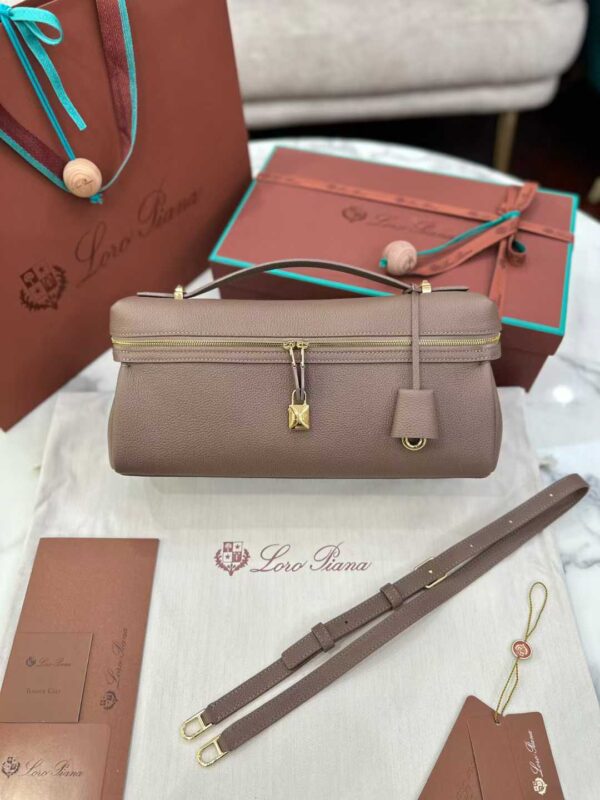 LOORO PIANA Extra Softy Bag L33