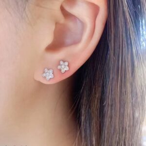 GRAFF Sunflower stud earrings