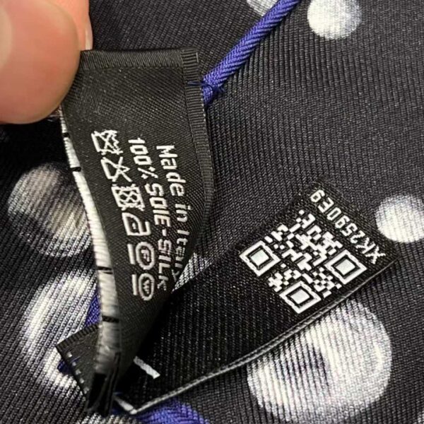 CHANEL  Square silk scarf