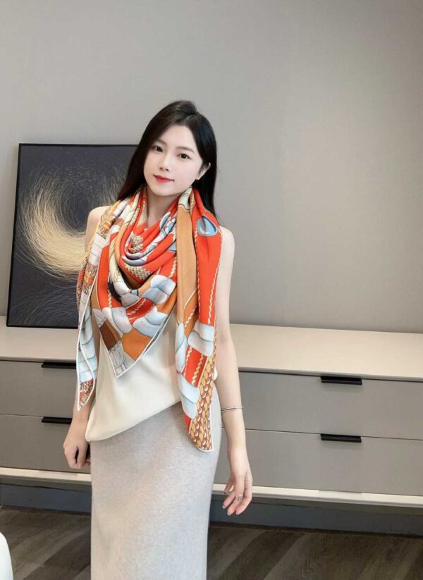 HERMES Square silk scarf