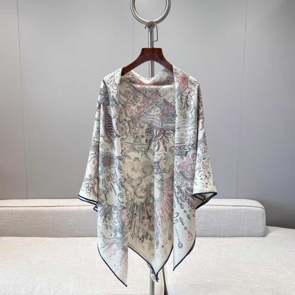 HERMES Square silk scarf